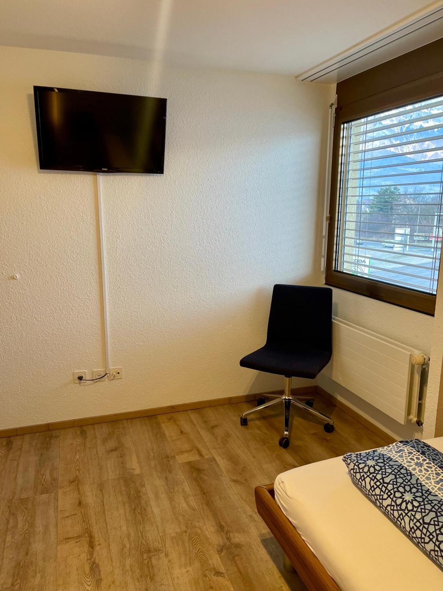 Hotel Hecht Sennwald Buitenkant foto