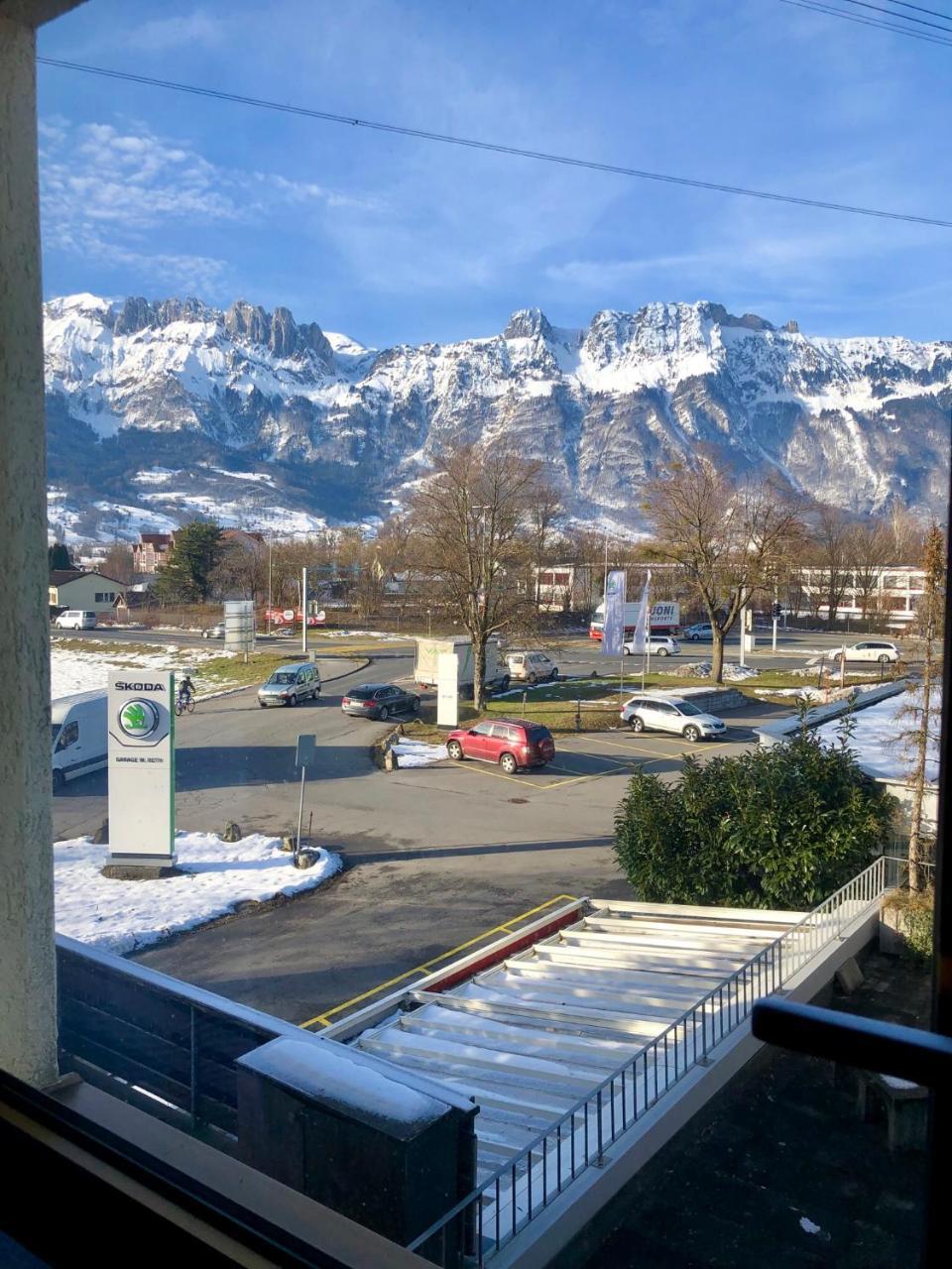 Hotel Hecht Sennwald Buitenkant foto